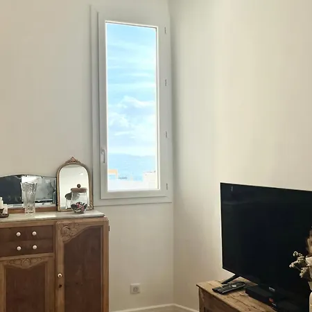 Apparemment Bord De Vue アパート *